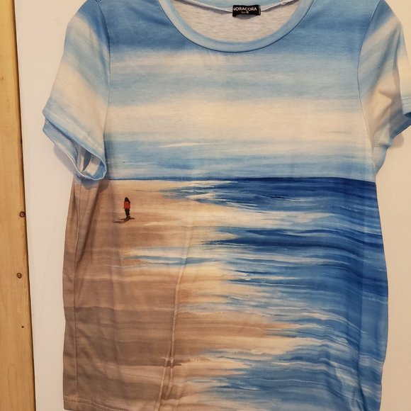 Tops - Picture 1 of 9